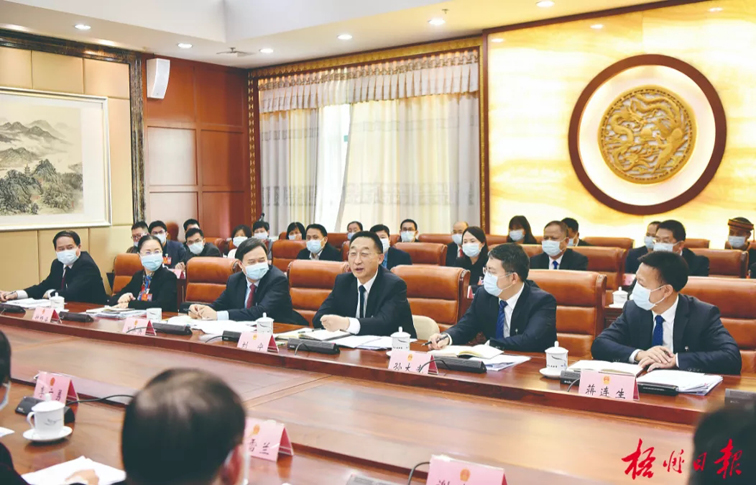順流而下立潮頭，溯流而進爭上游！劉寧參加梧州市代表團審議