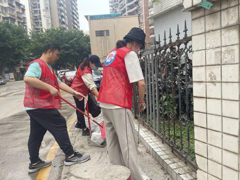 【創(chuàng)文明城】助力創(chuàng)全國(guó)文明城，工會(huì)志愿者在行動(dòng)