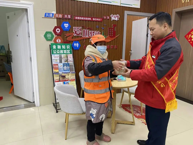 冬至團(tuán)圓日，工會服務(wù)暖心間