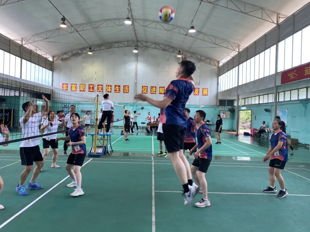 “慶建黨百年，展郵政風(fēng)采”全市郵政職工氣排球比賽圓滿(mǎn)結(jié)束