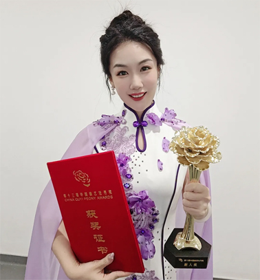 以“非遺”傳唱“非遺” ！梧州粵曲演員鐘杏沂摘“牡丹”