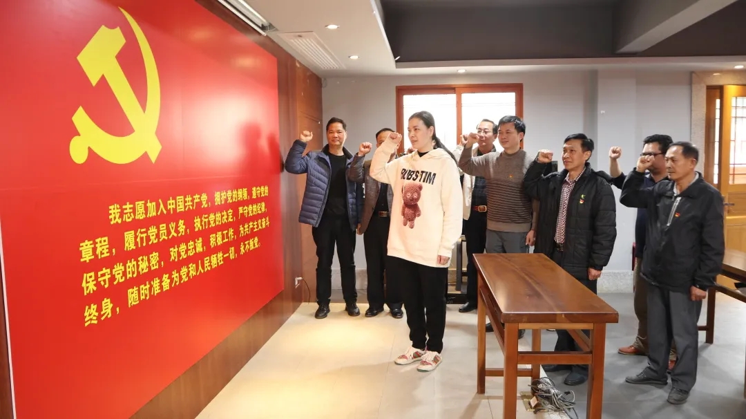 藤縣總工會組織開展學(xué)黨史教育活動